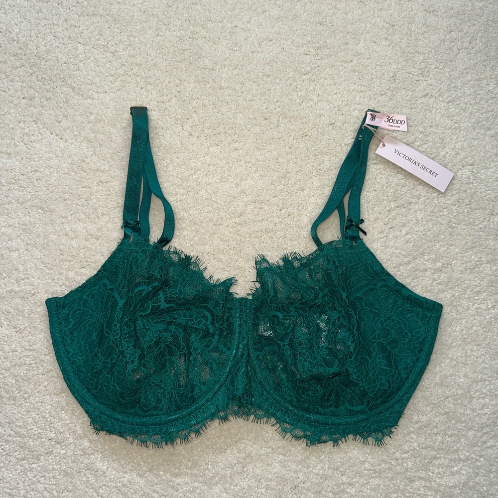 NEW Victoria's Secret Dream Angels Lace Push Up Bra (Without Padding) 36DDD